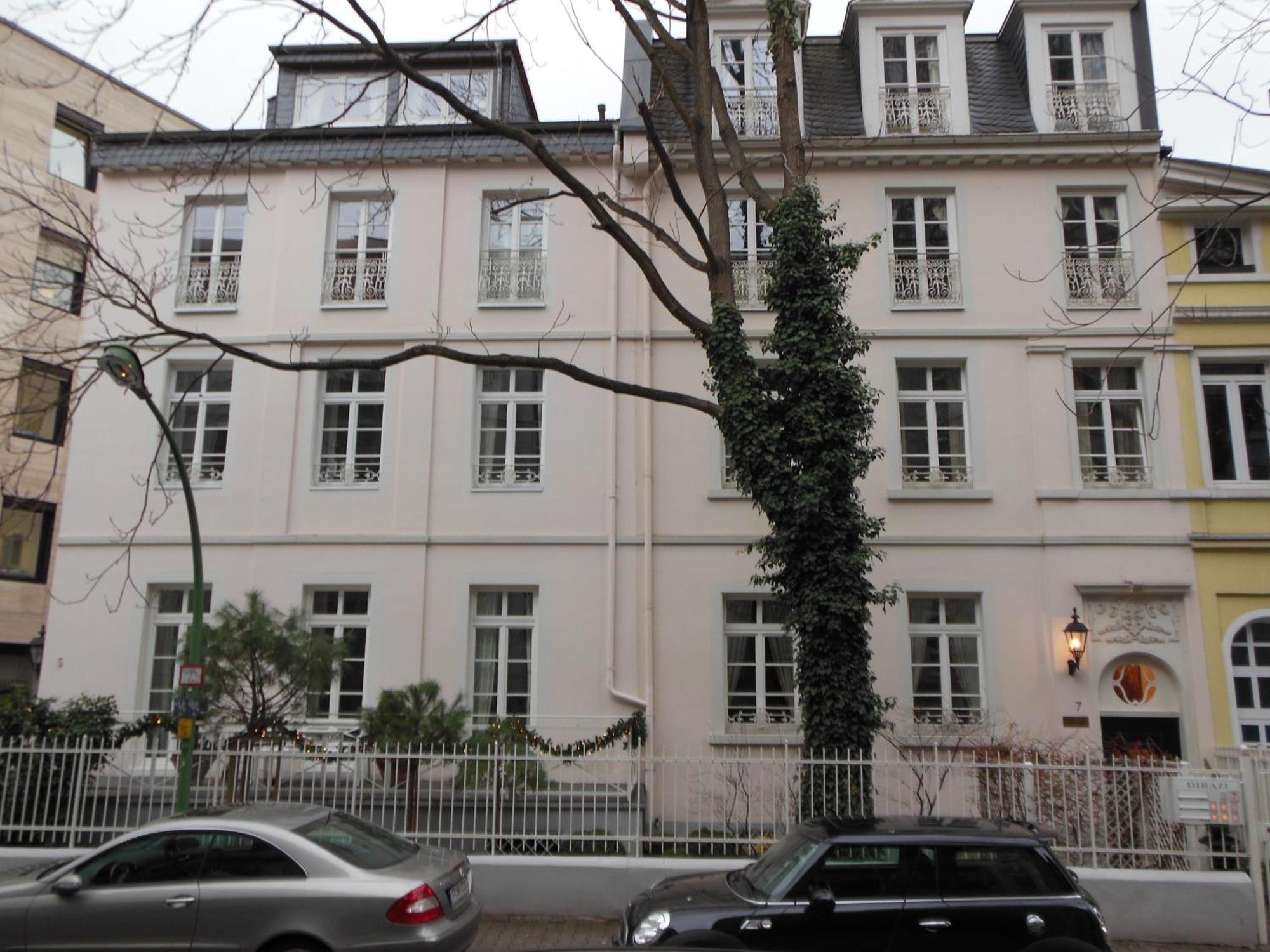 Dirazi Guesthouse & Apartments Gmbh 프랑크푸르트 외부 사진