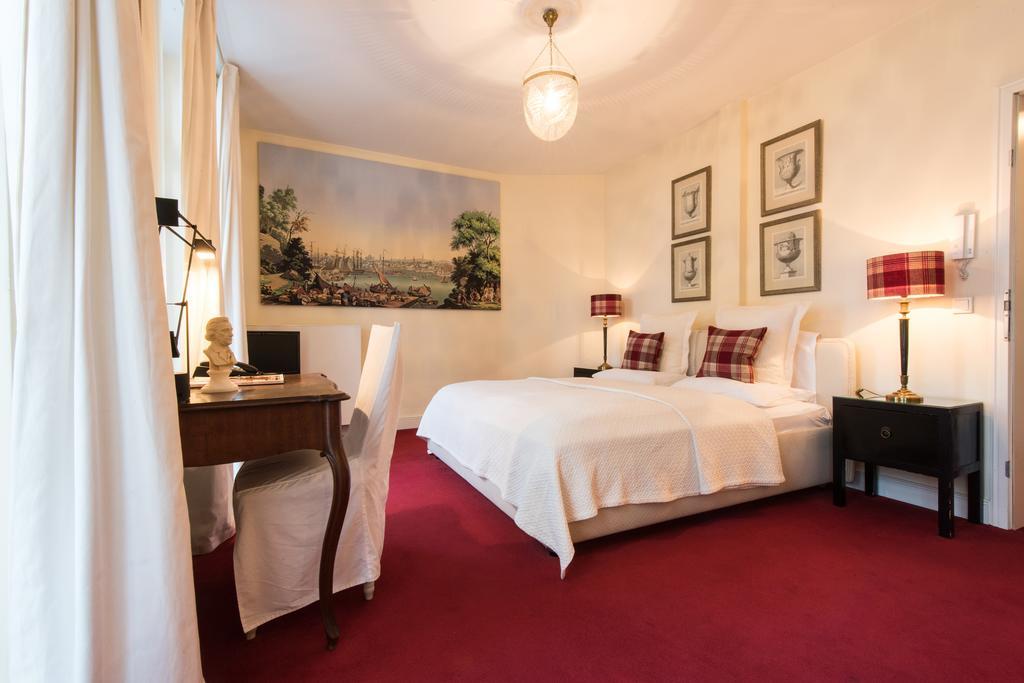 Dirazi Guesthouse & Apartments Gmbh 프랑크푸르트 외부 사진