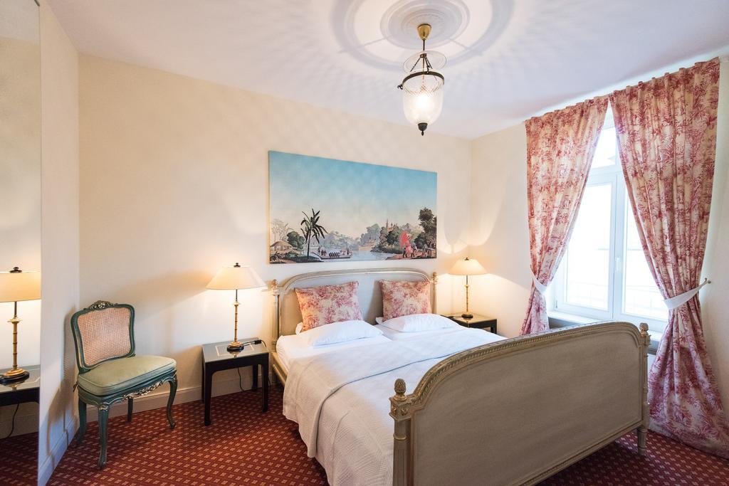 Dirazi Guesthouse & Apartments Gmbh 프랑크푸르트 외부 사진