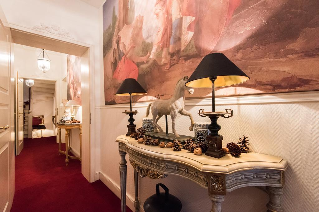 Dirazi Guesthouse & Apartments Gmbh 프랑크푸르트 외부 사진